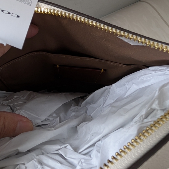 NWT Coach CCL43 Fiona Zip Tote BagWith Star Print In Gold/Chalk - Picture 4 of 4